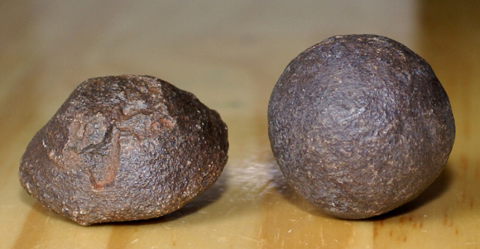 ***MOQUI MARBLES*** pár N31