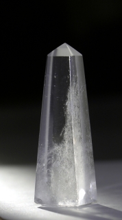 Křišťál obelisk N10