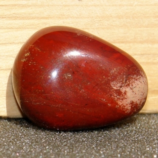 Jaspis vrtaný přívěsek P0711/38 - vrtaný 