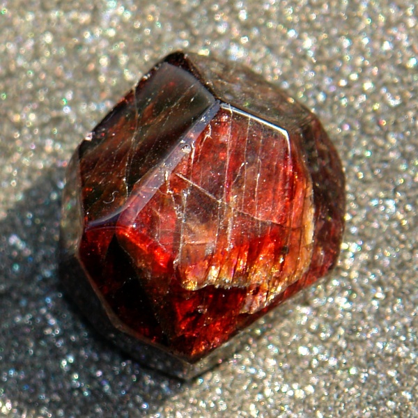 Granát 32