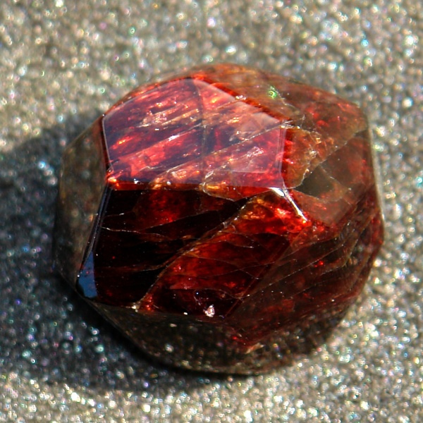 Granát 32
