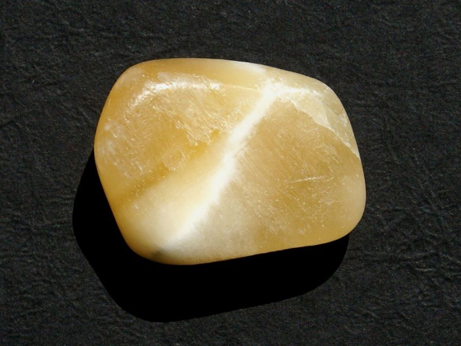 Kalcit oranžový Ř04