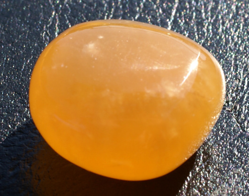 Kalcit oranžový P09