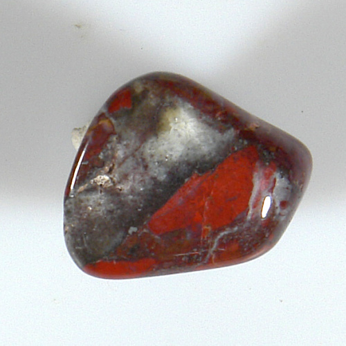 Křemen železitý P05