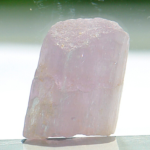 Kunzit krystal D03