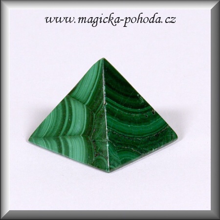 Malachit pyramida K1411XI015
