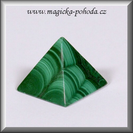 Malachit pyramida K1411XI015