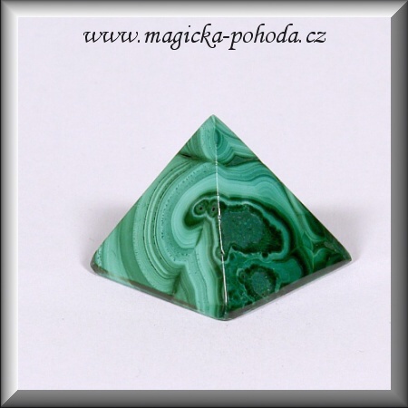 Malachit pyramida K1411XI042