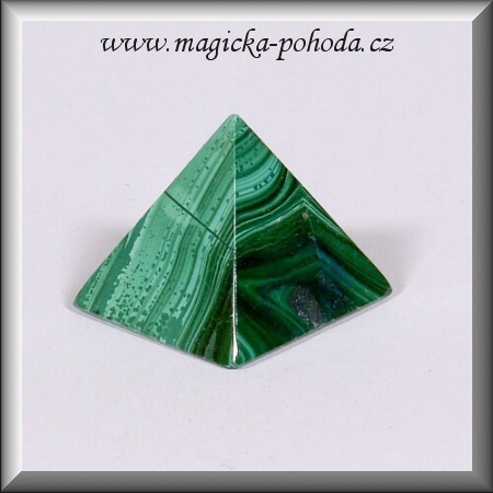 Malachit pyramida K1411XI043
