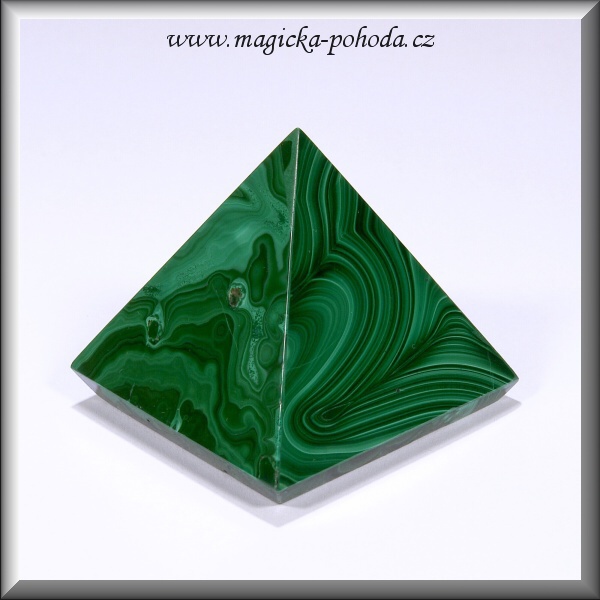 Malachit pyramida K1411XI048