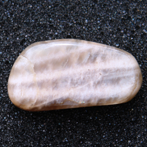 Měsíční kámen 76