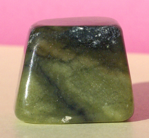 Nefrit Kanadský 20