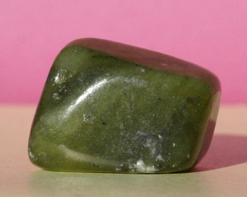 Nefrit Kanadský 32