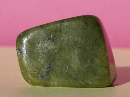 Nefrit Kanadský 32