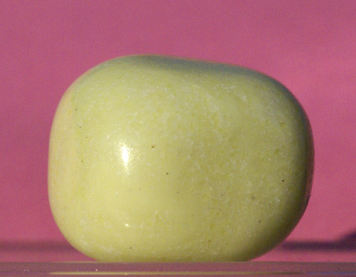 Nefrit žlutý 17