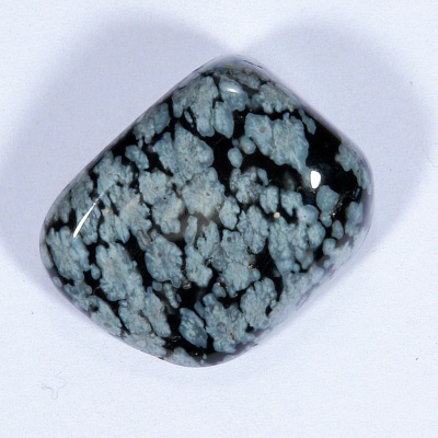 Obsidián vločkový-sněžný 17