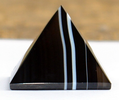 Pyramida Achát 02 P