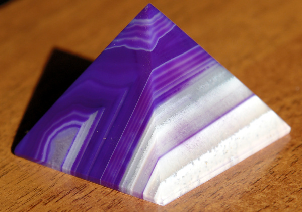 Pyramida Achát CH23