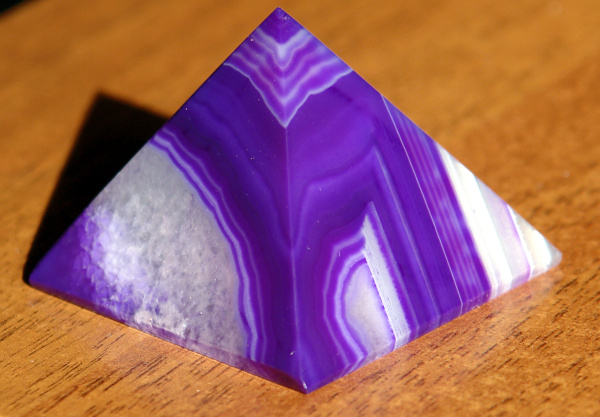 Pyramida Achát CH23