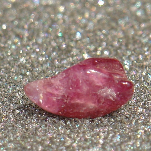 Turmalín P017