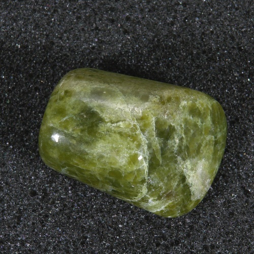 Vesuvián - Vesuvianite 035