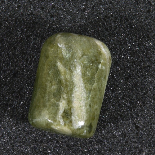 Vesuvián - Vesuvianite 037