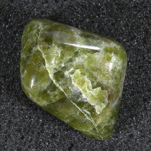 Vesuvián - Vesuvianite 046