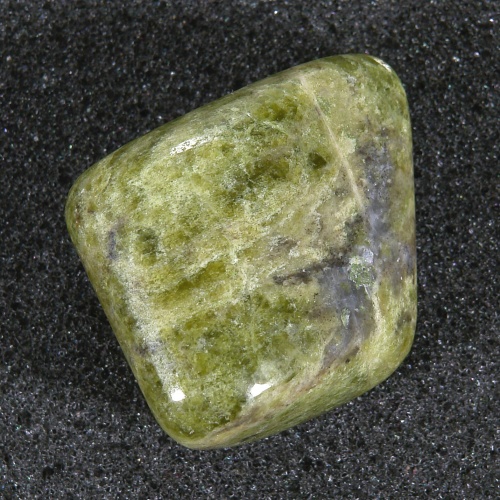 Vesuvián - Vesuvianite 059