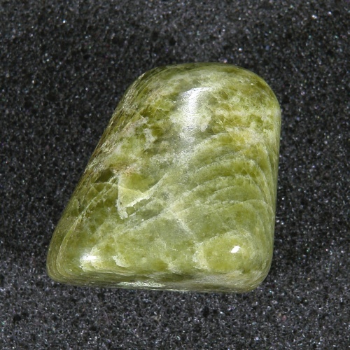 Vesuvián - Vesuvianite 062