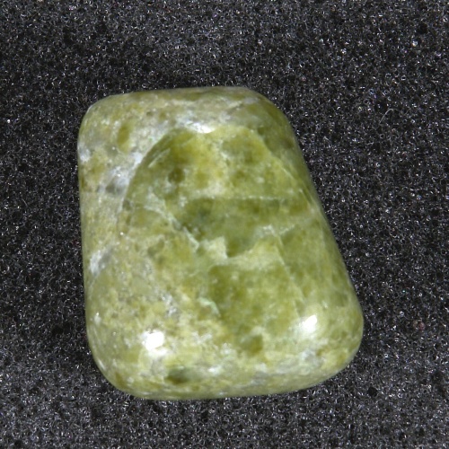 Vesuvián - Vesuvianite 067