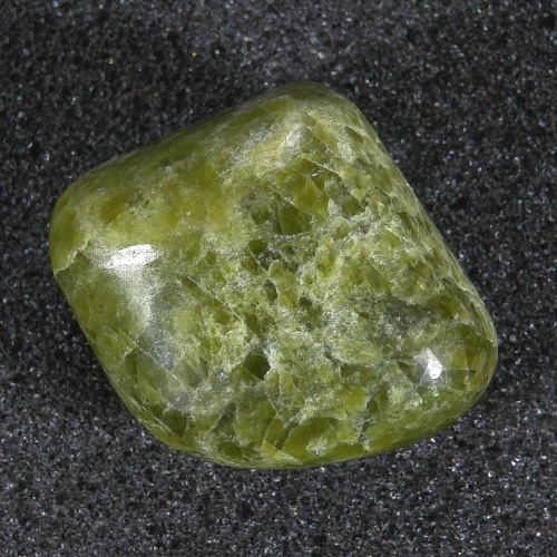 Vesuvián - Vesuvianite 073