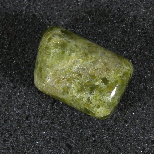 Vesuvián - Vesuvianite 083