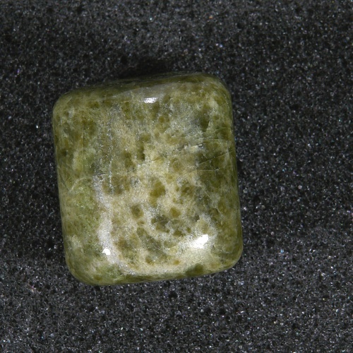 Vesuvián - Vesuvianite 095