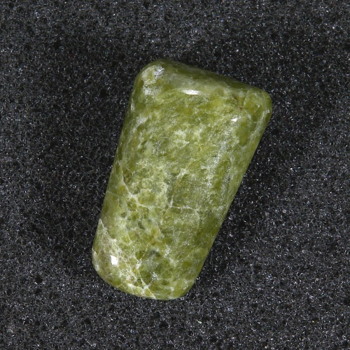 Vesuvián - Vesuvianite 097
