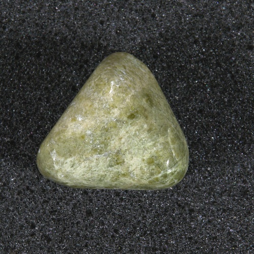 Vesuvián - Vesuvianite 103